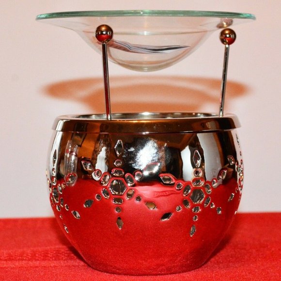New in Package Fragrance Oil Warmer - Picture 1 of 7